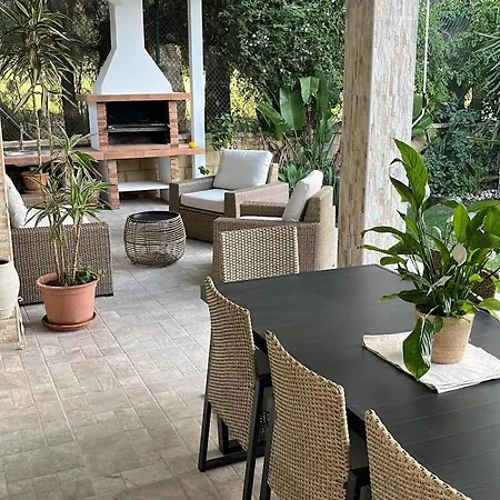 Family With Private Swimming Pool & Garden * Marbella